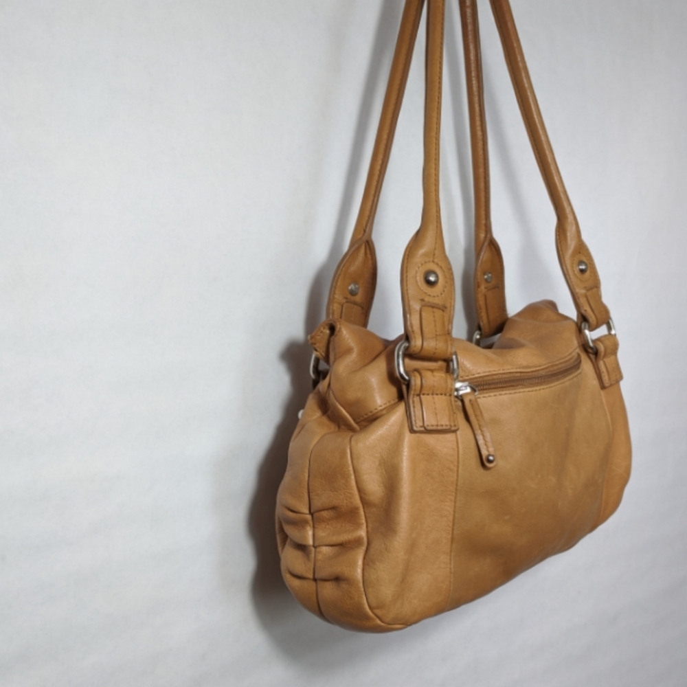 Tignanello soft leather satchel shoulder bag - Picture 2 of 8